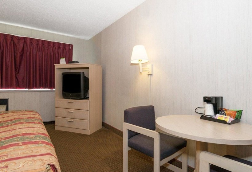 מוטל Rodeway Inn