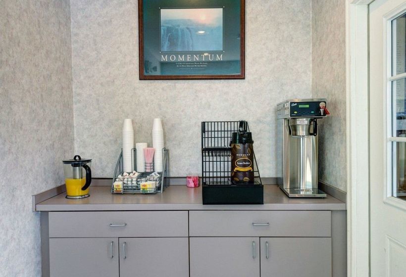 מוטל Rodeway Inn