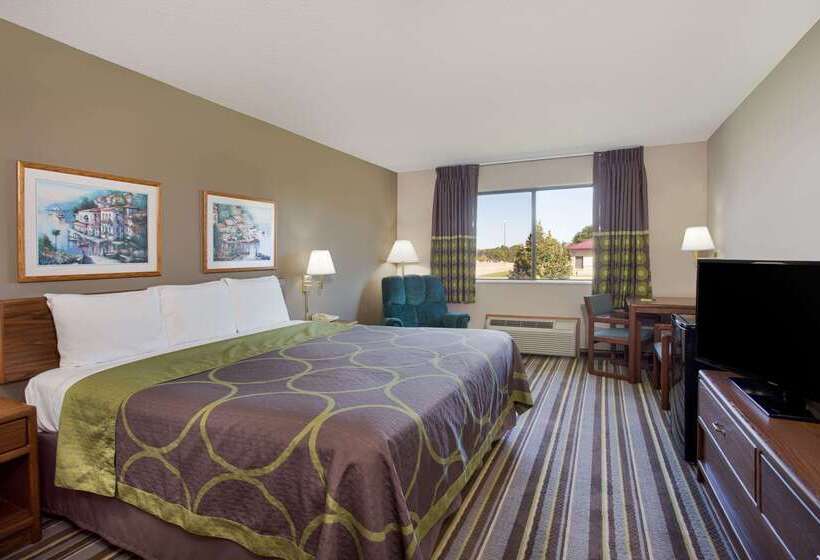 Motel Super 8 By Wyndham Charles City