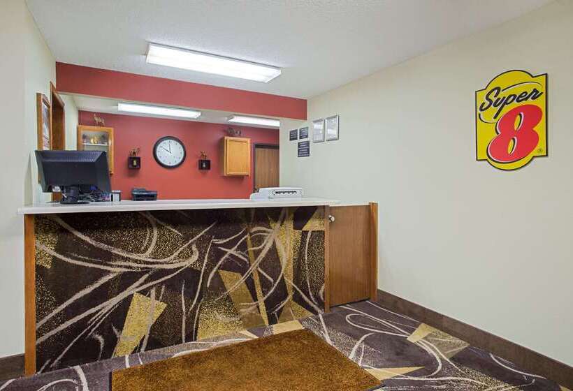 Motel Super 8 By Wyndham Charles City