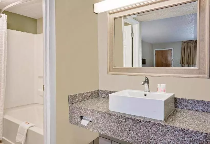 모텔 Super 8 By Wyndham Denver Central