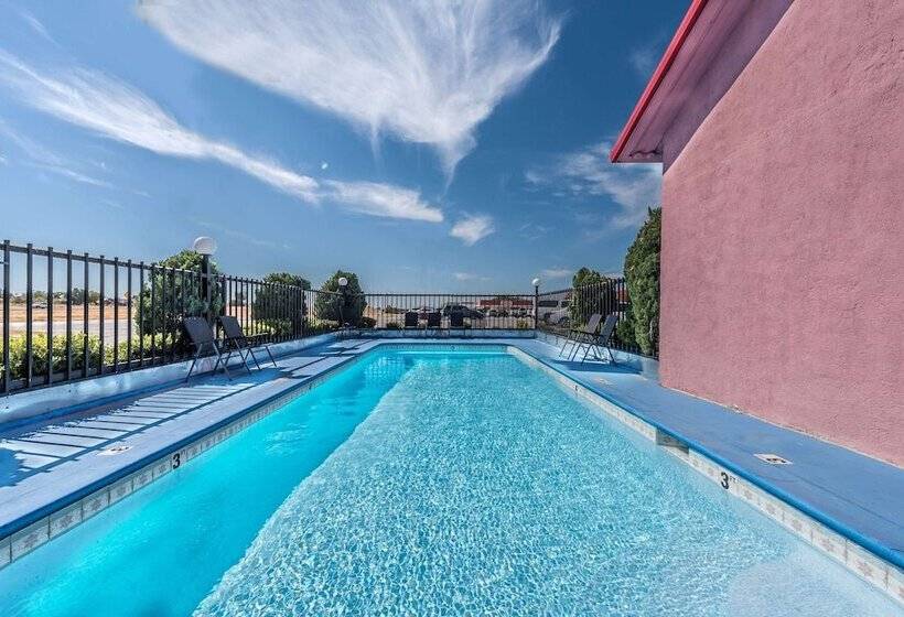 Мотель Super 8 By Wyndham Eastland