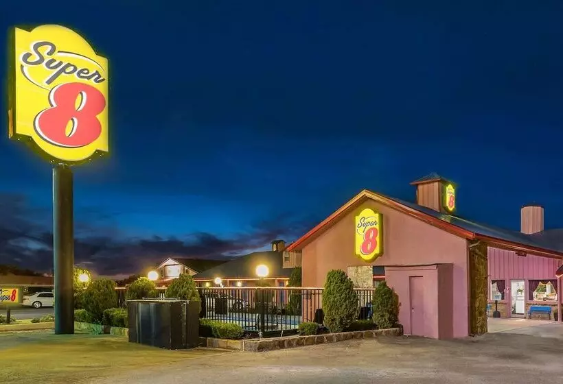 모텔 Super 8 By Wyndham Eastland
