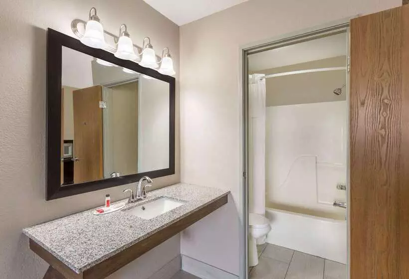 モーテル Super 8 By Wyndham Hebron Lowell Area