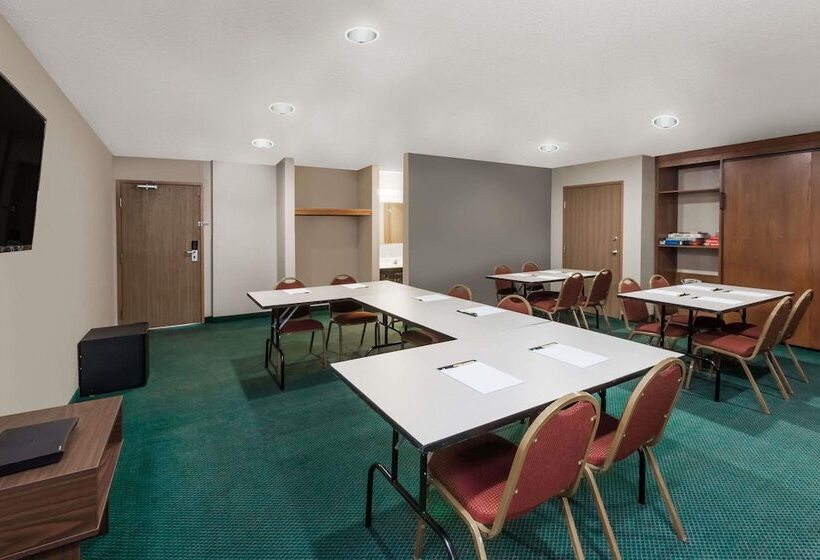 汽车旅馆 Super 8 By Wyndham Ionia Mi