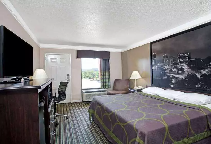 فندق على الطريق Super 8 By Wyndham Knoxville East