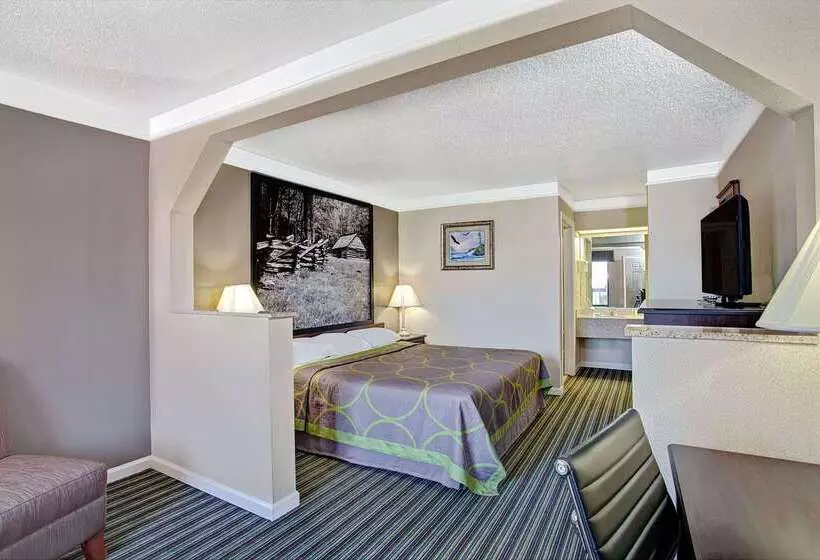 فندق على الطريق Super 8 By Wyndham Knoxville East