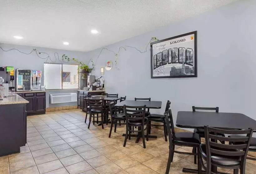 モーテル Super 8 By Wyndham Kokomo