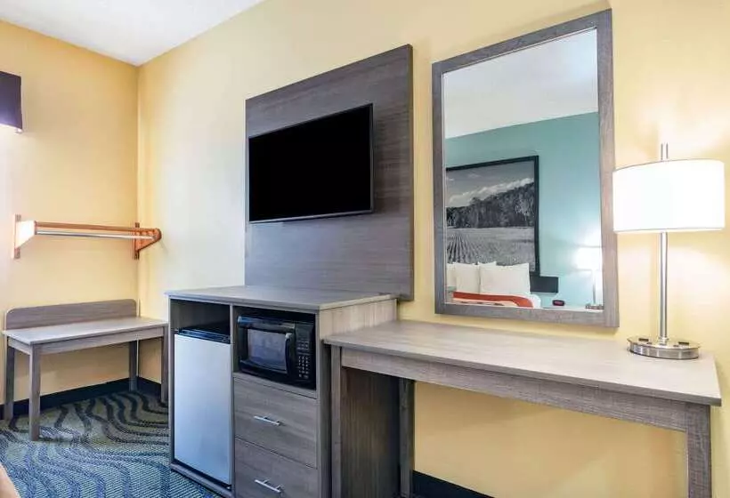 モーテル Super 8 By Wyndham Kokomo