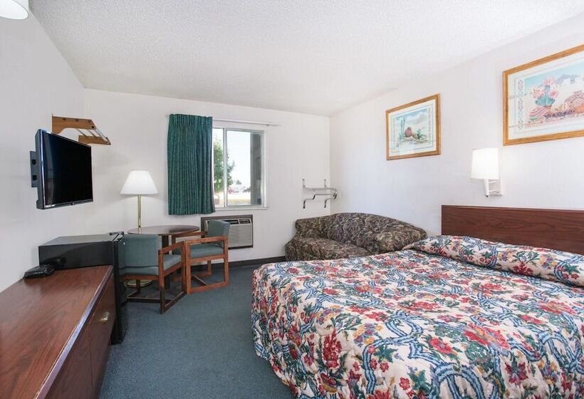 汽车旅馆  Super 8 By Wyndham Limon