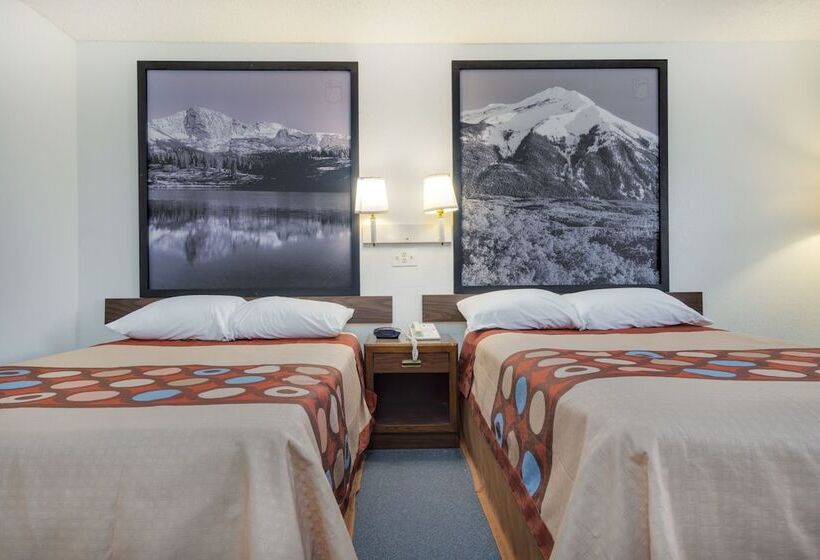 汽车旅馆  Super 8 By Wyndham Limon