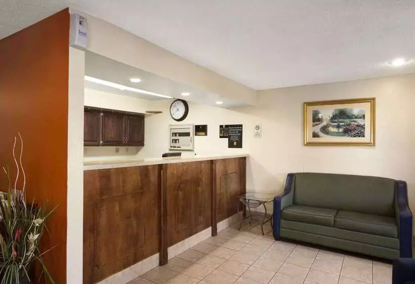 Motel Super 8 By Wyndham Prestonsburg