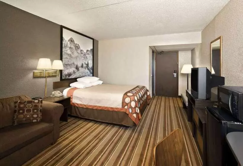 汽车旅馆 Super 8 By Wyndham Redfield