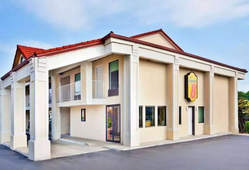 فندق على الطريق Super 8 By Wyndham Ringgold Chattanooga Area