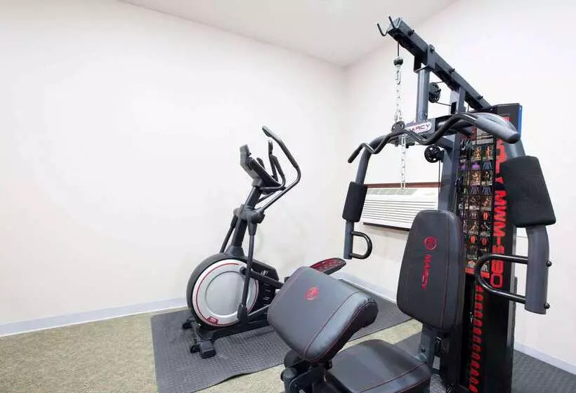 مُتل Super 8 By Wyndham Sioux City/morningside Area