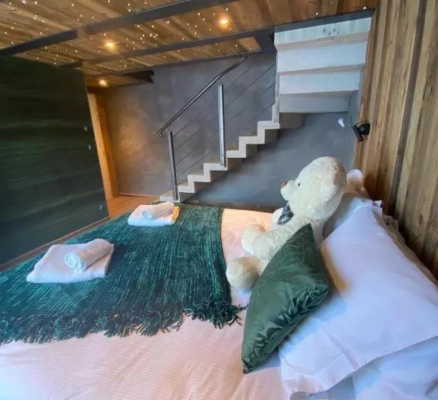 تختخواب و صبحانه Les Mazots Des Fées