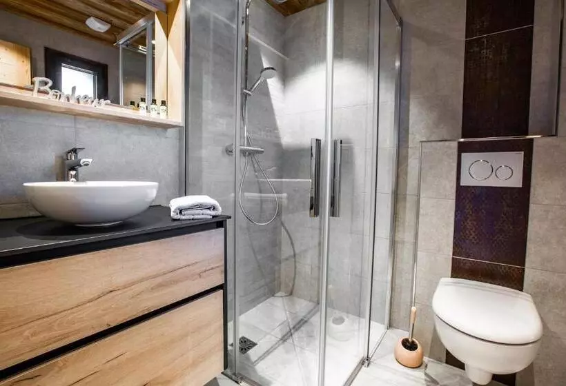 تختخواب و صبحانه Les Mazots Des Fées