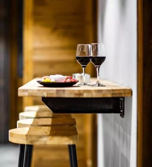 تختخواب و صبحانه Les Mazots Des Fées