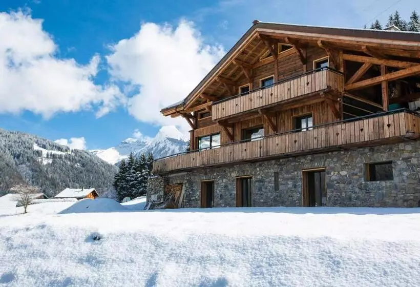 تختخواب و صبحانه Les Mazots Des Fées