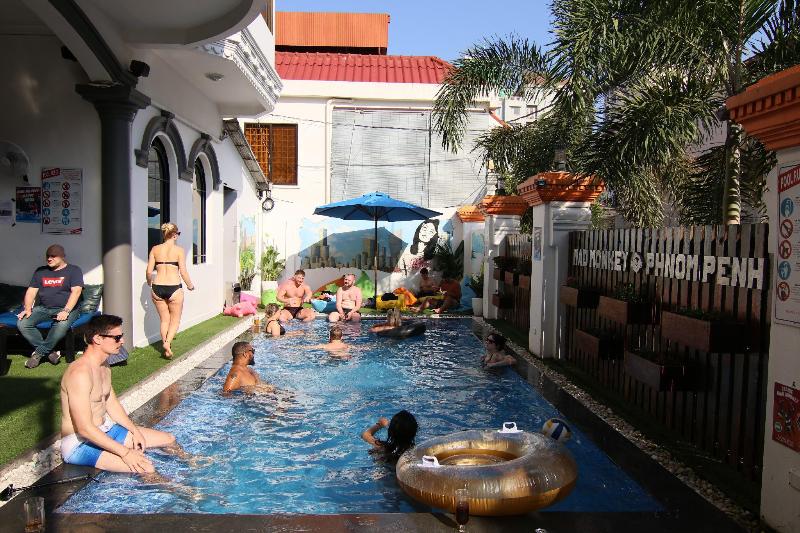 Mad Monkey Phnom Penh Hostel