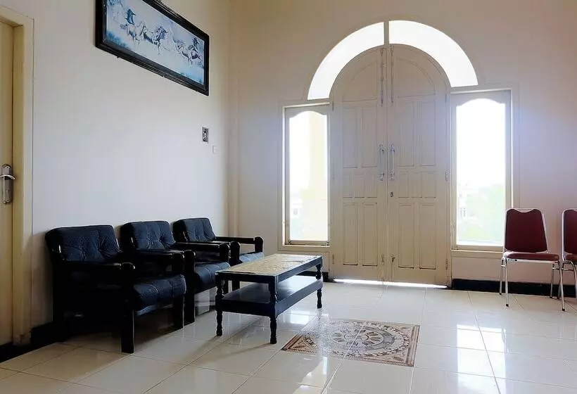 Assyifa Hotel By Oyo Rooms