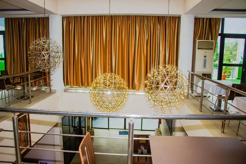 هتل Bluebay Hôtel Abidjan