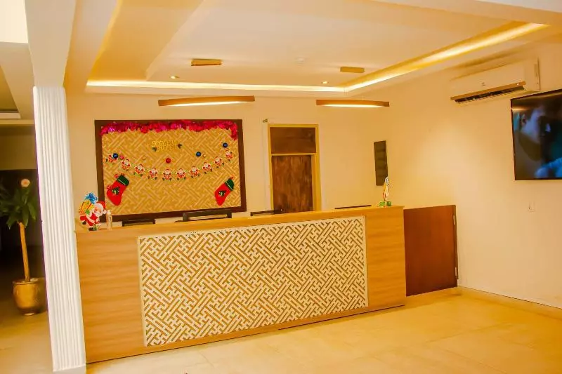 هتل Bluebay Hôtel Abidjan