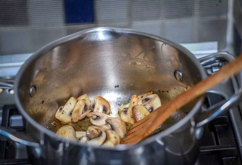 Hotelli Leopard's Lair Bush Lodge