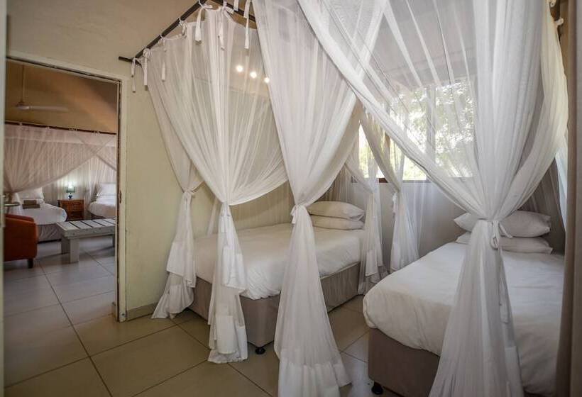 בית מלון כפרי Leopard's Lair Bush Lodge