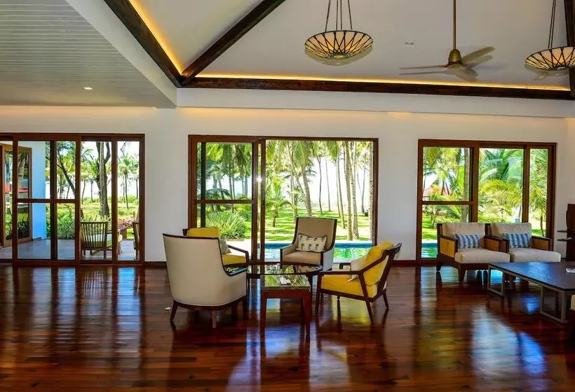 Hotelli Niraamaya Private Residences Benaulim