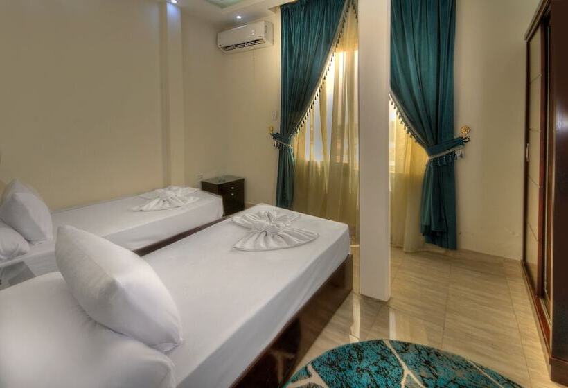 هتل Tut Pyramids View