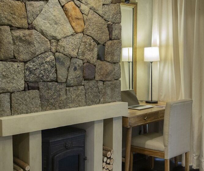 Stone Hedge Hotel Hunder