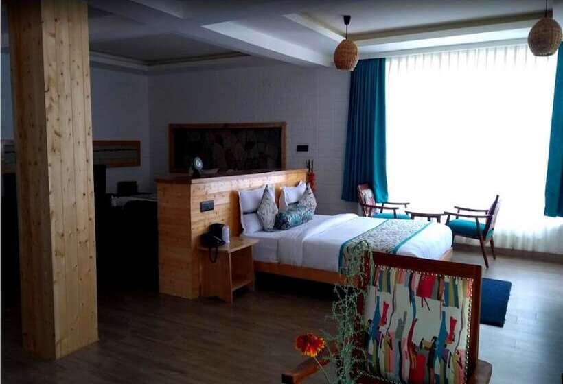 Stone Hedge Hotel Hunder