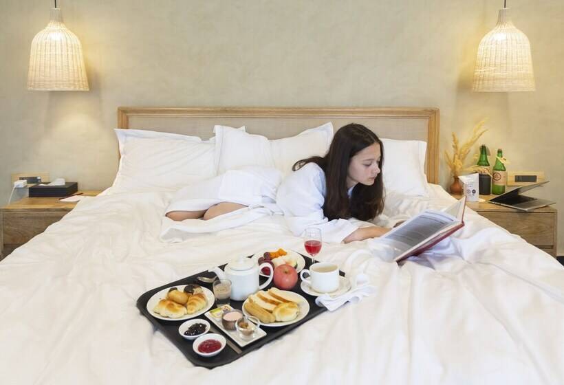 Stone Hedge Hotel Hunder