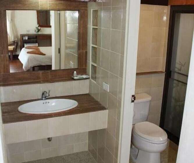 Hotelli Sea Scene Resort