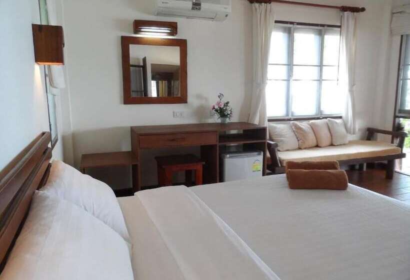 Hotelli Sea Scene Resort