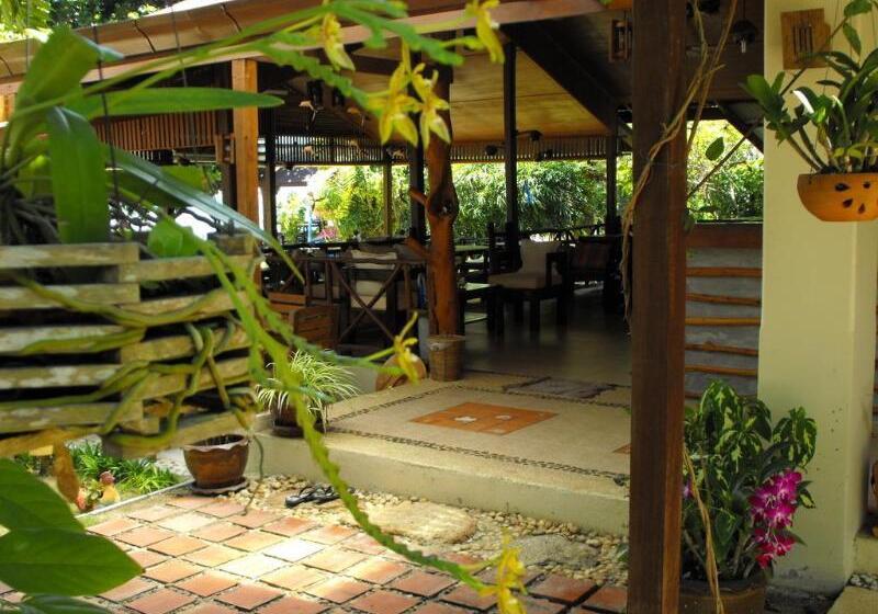 Hotelli Sea Scene Resort