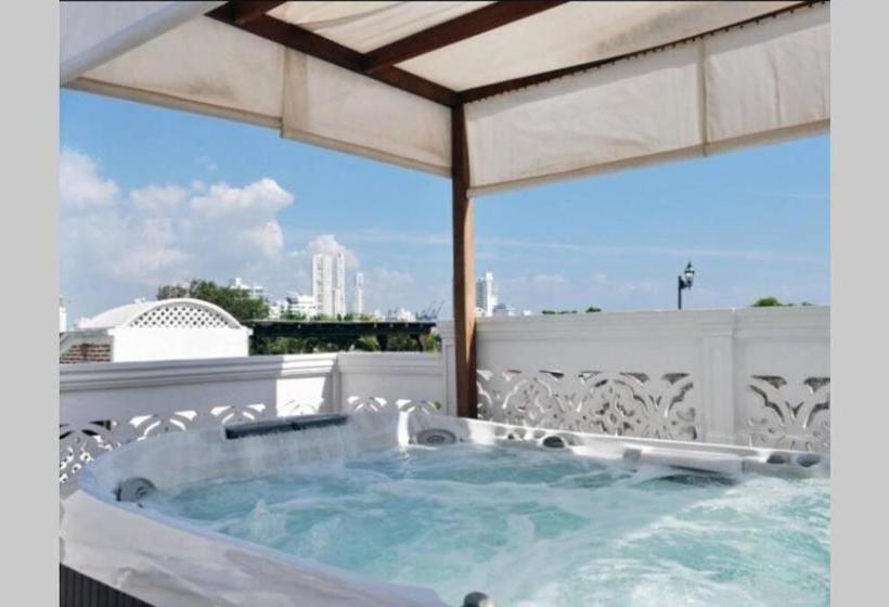 هتل Casa Del Poeta - Getsemaní