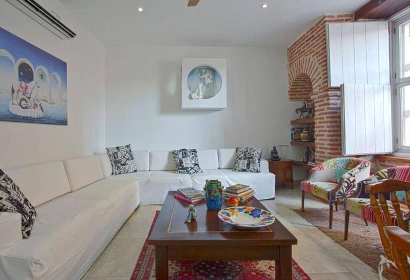 هتل Casa Del Poeta - Getsemaní