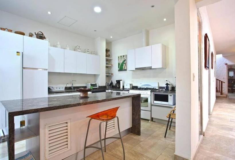 هتل Casa Del Poeta - Getsemaní