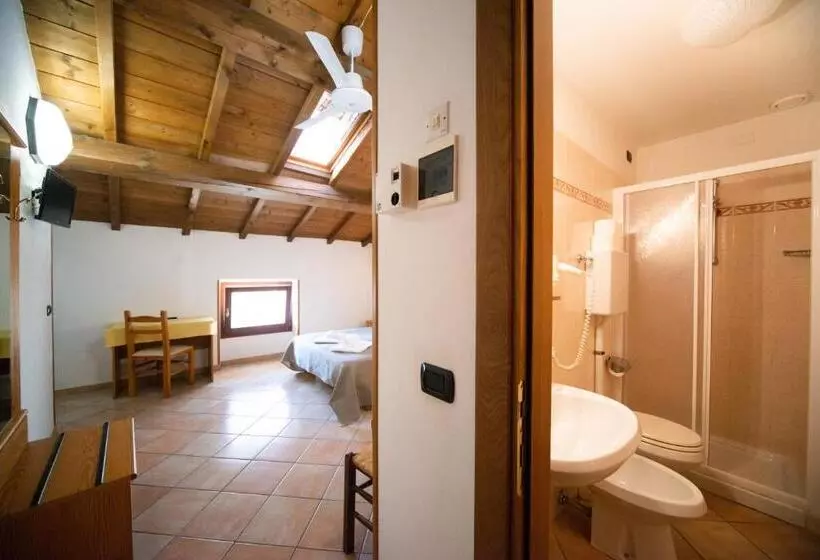 هتل Albergo Al Platano