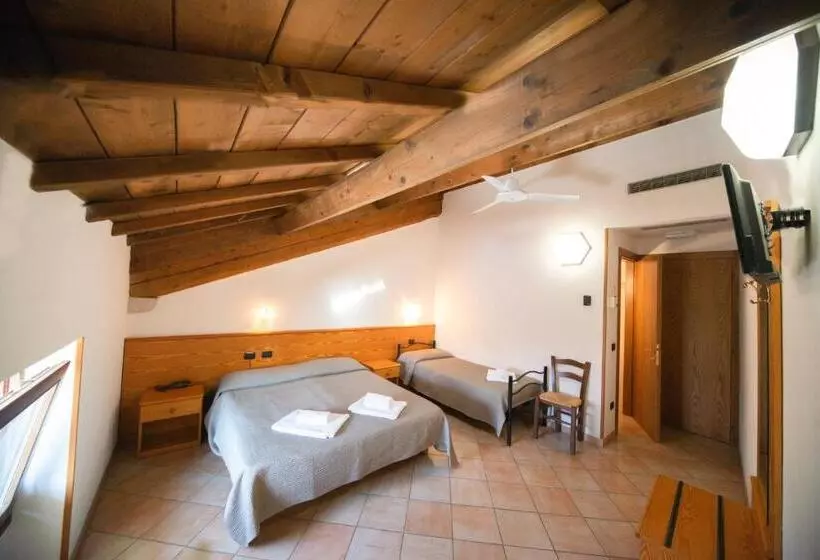 هتل Albergo Al Platano