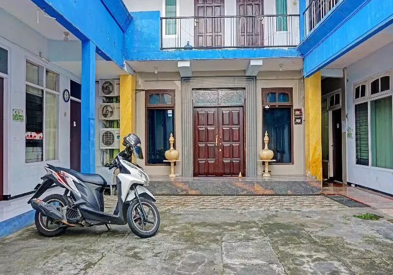 Retkeilymaja Spot On 1711 Serayu Sumbersari Residence