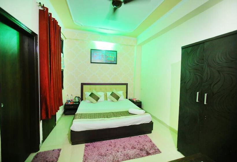 בית מלון כפרי Adb Rooms Arrival Inn