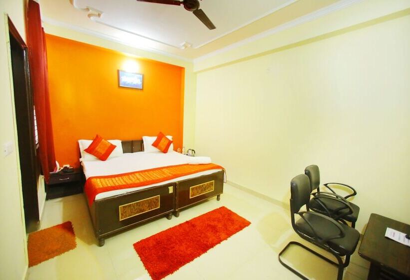 בית מלון כפרי Adb Rooms Arrival Inn