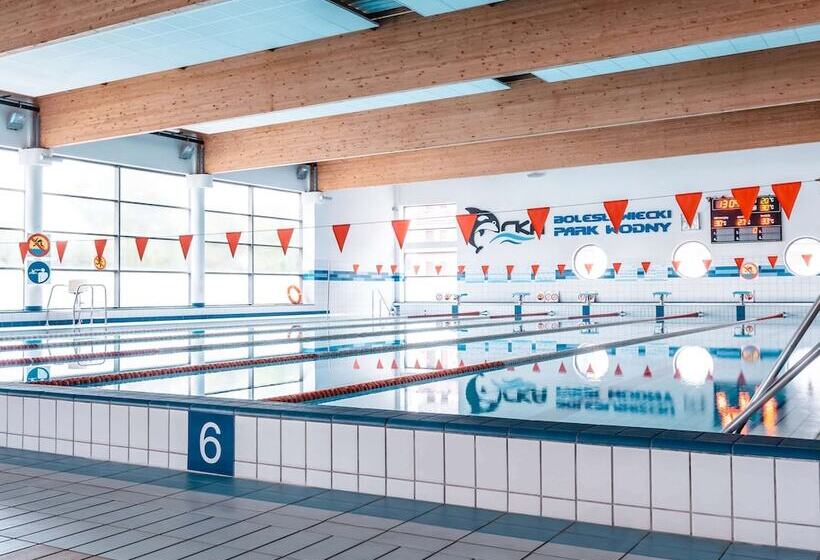 בית מלון כפרי Ibis Styles Bolesławiec