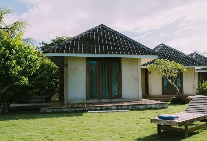 Hotelli The Kelong Trikora Resort