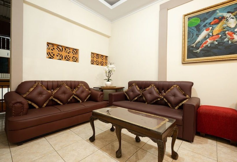 فندق Wisma Wongso Syariah By Oyo Rooms