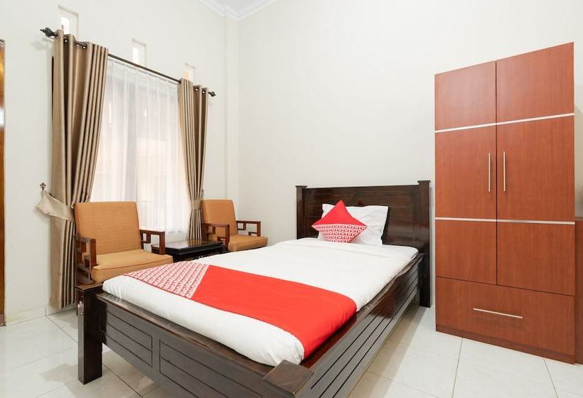 فندق Wisma Wongso Syariah By Oyo Rooms