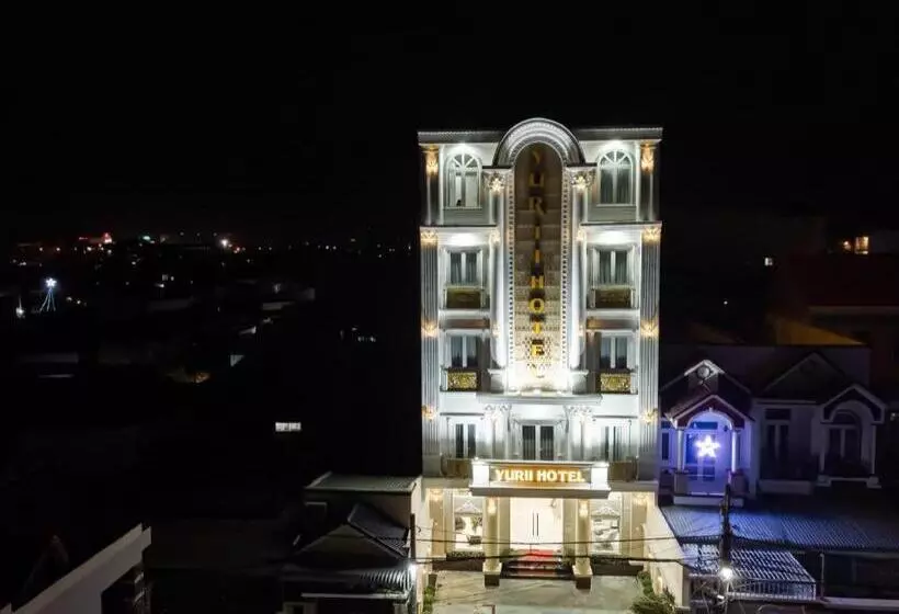 هتل Yurii